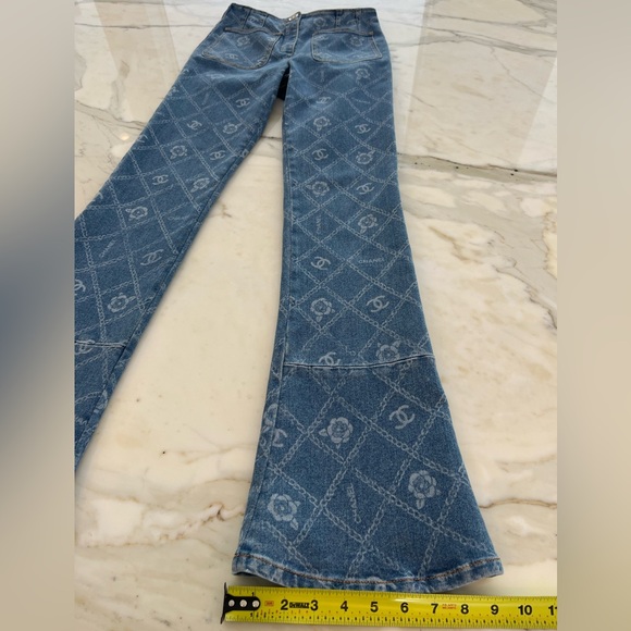 CHANEL 23A RUNWAY CC CAMELLIA BLUE JEANS SIZE FR 36 / US 4 NWTS! - Picture 12 of 17